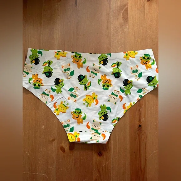 Stylish Cartoon Print Women's Panties - Green and White - Picture 5 of 6